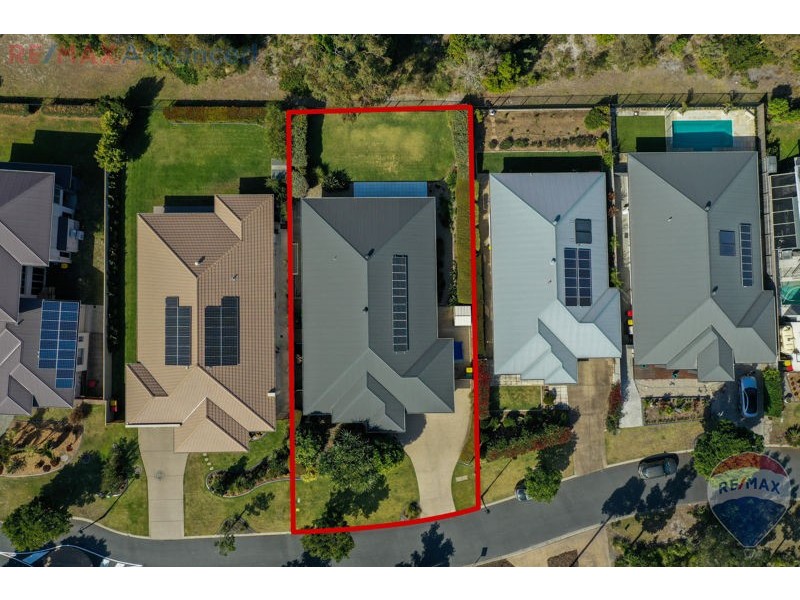 19 Vanillalily Cl, Banksia Beach QLD 4507