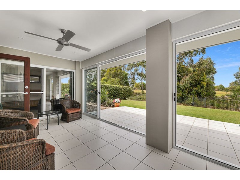 19 Vanillalily Cl, Banksia Beach QLD 4507