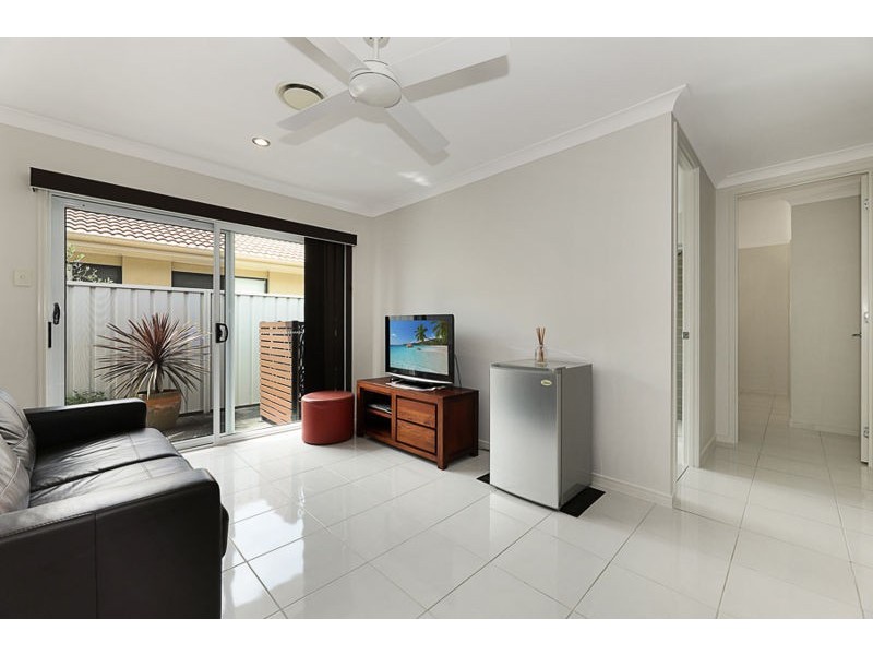 19 Vanillalily Cl, Banksia Beach QLD 4507