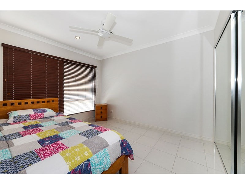 19 Vanillalily Cl, Banksia Beach QLD 4507