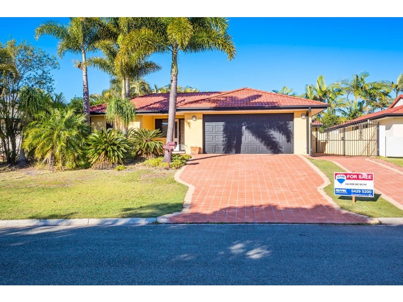 33 Voyagers Drive, Banksia Beach QLD 4507