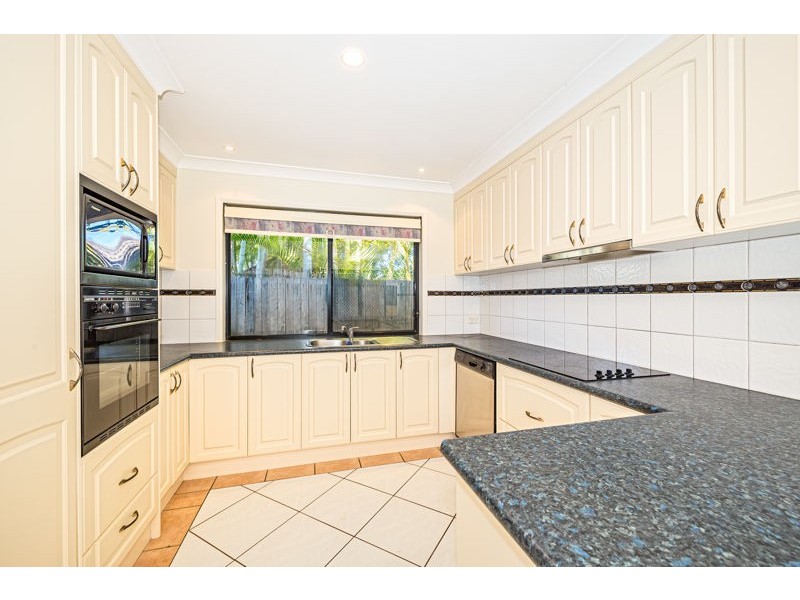 33 Voyagers Drive, Banksia Beach QLD 4507
