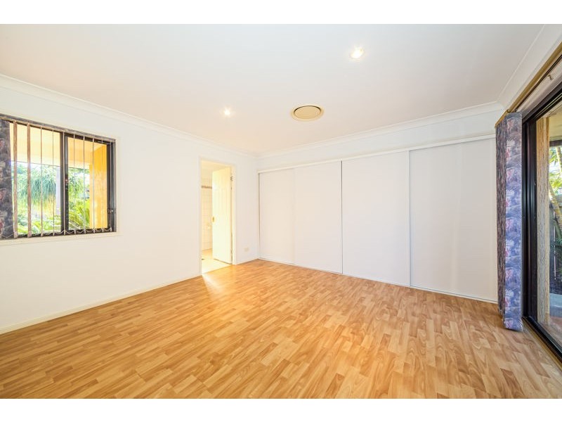 33 Voyagers Drive, Banksia Beach QLD 4507