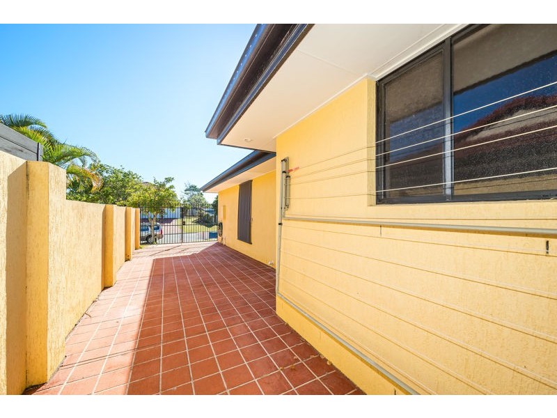 33 Voyagers Drive, Banksia Beach QLD 4507