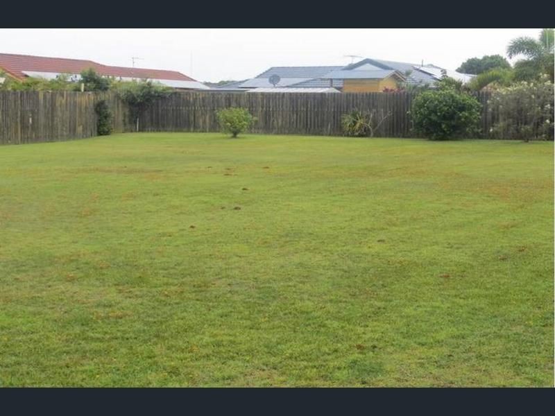 13 Queenscliff Crt, Sandstone Point QLD 4511