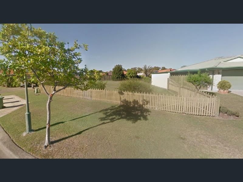 13 Queenscliff Crt, Sandstone Point QLD 4511