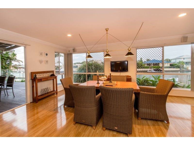 110 Kangaroo Avenue, Bongaree QLD 4507