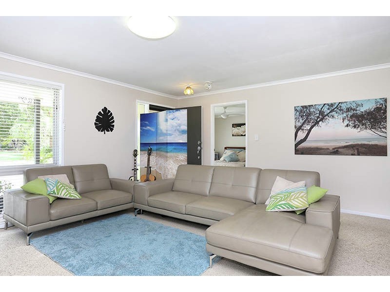 9 Relesah Drive, Ningi QLD 4511