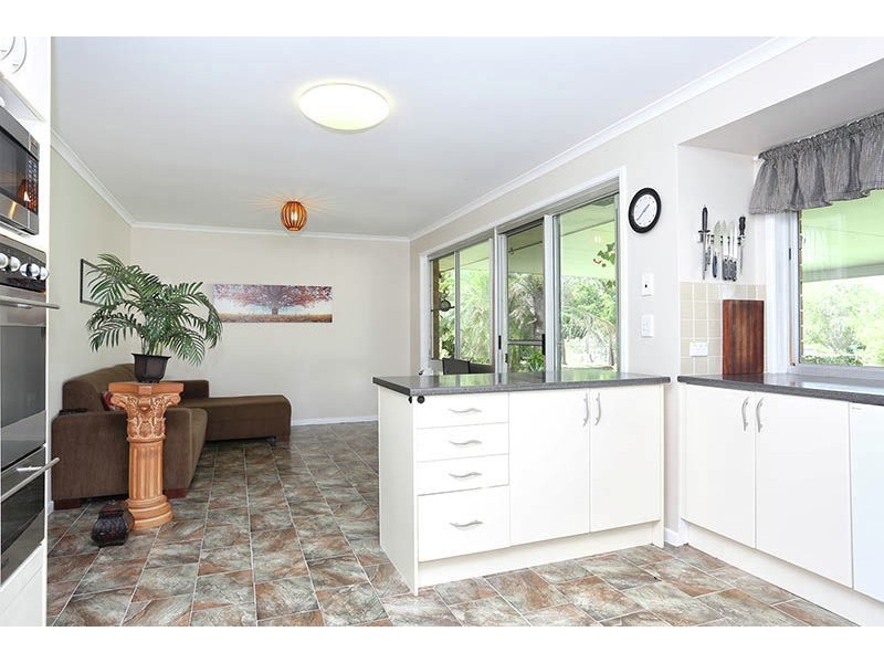 9 Relesah Drive, Ningi QLD 4511