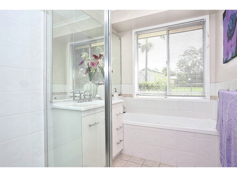 9 Relesah Drive, Ningi QLD 4511