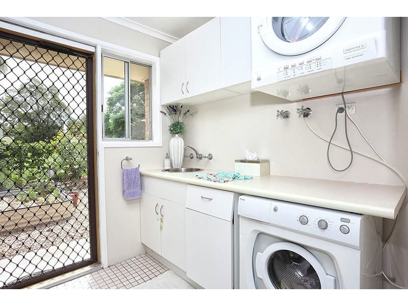 9 Relesah Drive, Ningi QLD 4511