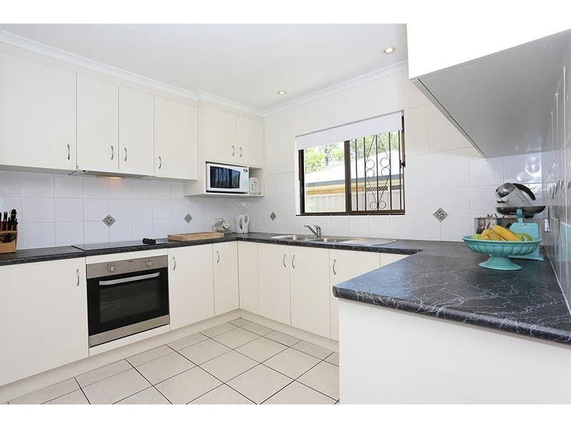 27 Charlotte Avenue, Bongaree QLD 4507