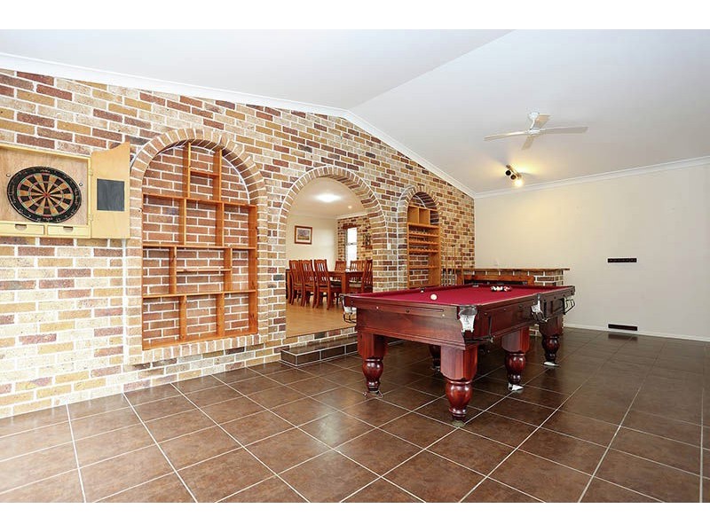 7 Trevally Place, Sandstone Point QLD 4511