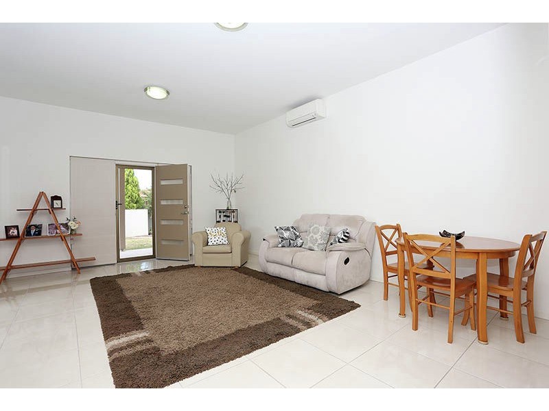 73 Lachlan Crescent, Sandstone Point QLD 4511