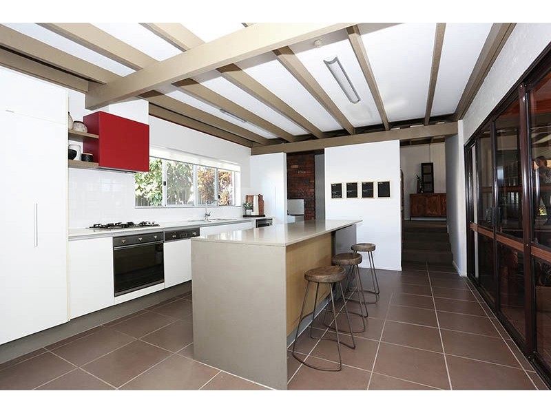 36 Ford St, Bongaree QLD 4507