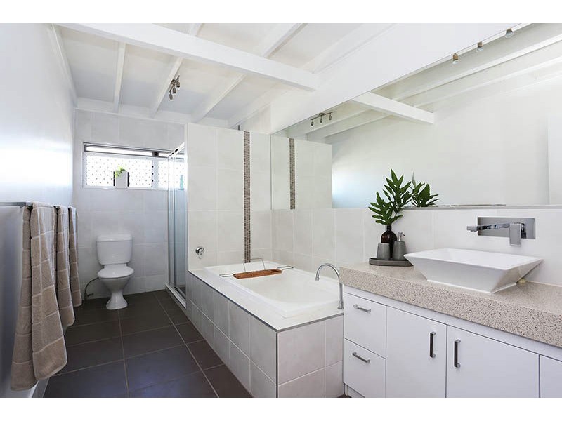 36 Ford St, Bongaree QLD 4507