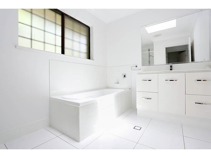 27 Eden Crescent, Woorim QLD 4507