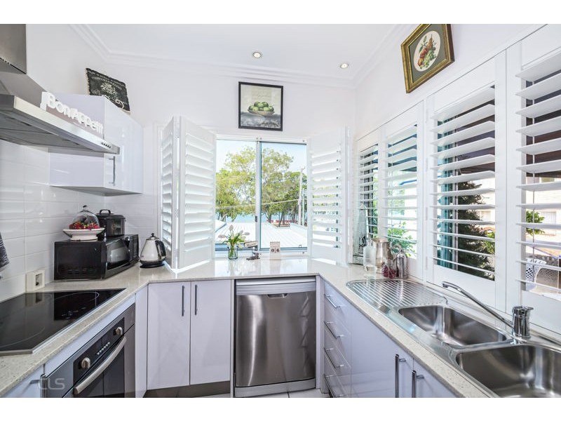 4/15-17 Sylvan Beach Esplanade, Bellara QLD 4507