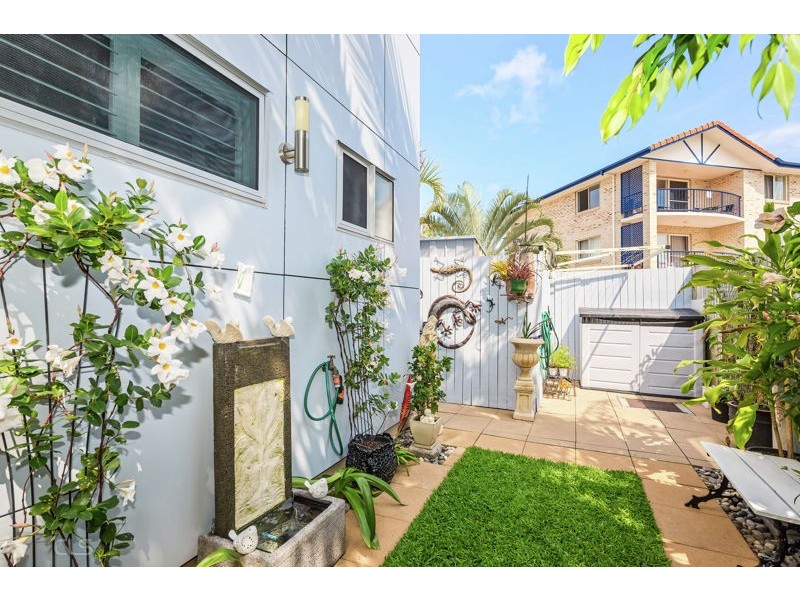 4/15-17 Sylvan Beach Esplanade, Bellara QLD 4507