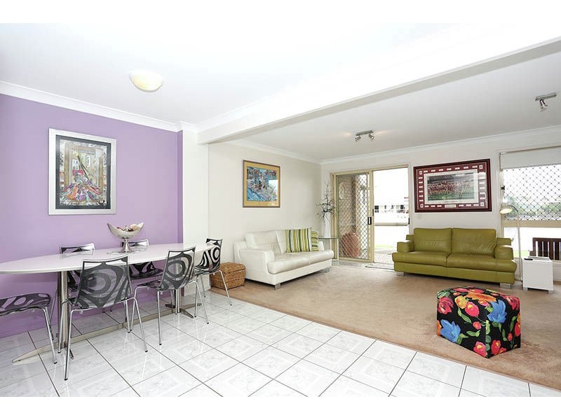 2/45 Allamanda Drive, Bongaree QLD 4507