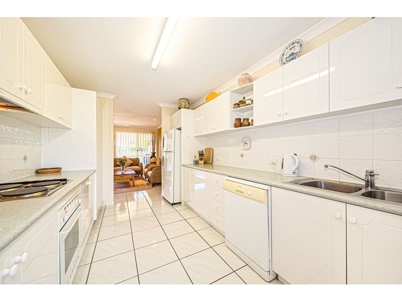 40 Dugong Crescent, Banksia Beach QLD 4507