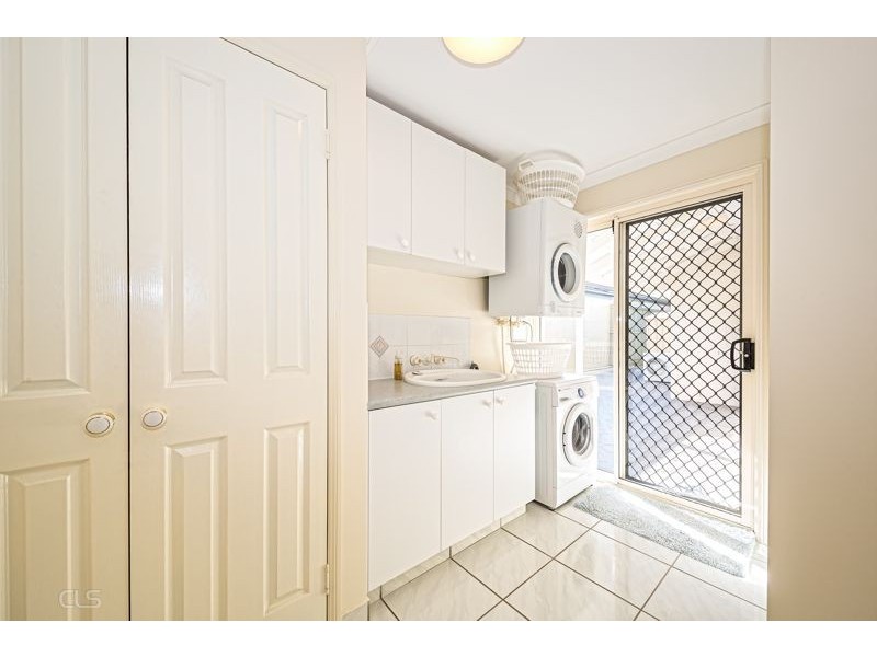 40 Dugong Crescent, Banksia Beach QLD 4507