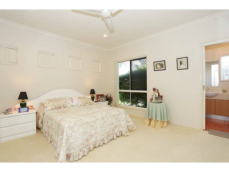 125 Endeavour Drive, Banksia Beach QLD 4507