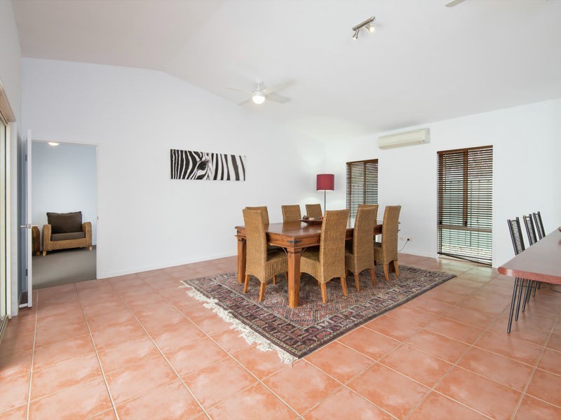 4 Cliff Salisbury Court, Samford Village QLD 4520