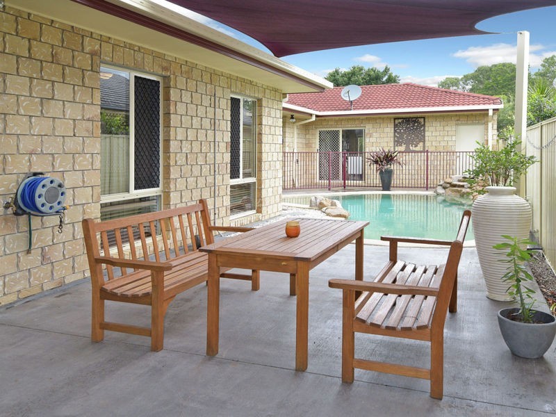 4 Cliff Salisbury Court, Samford Village QLD 4520