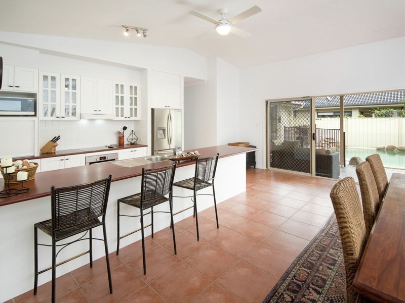 4 Cliff Salisbury Court, Samford Village QLD 4520