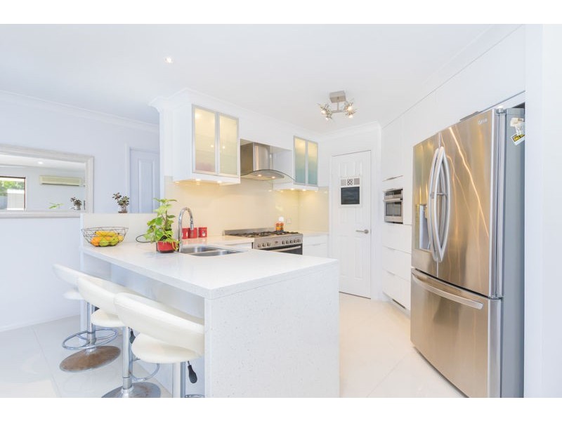 42 Voyagers Drive, Banksia Beach QLD 4507