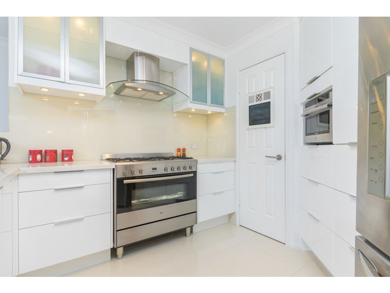 42 Voyagers Drive, Banksia Beach QLD 4507