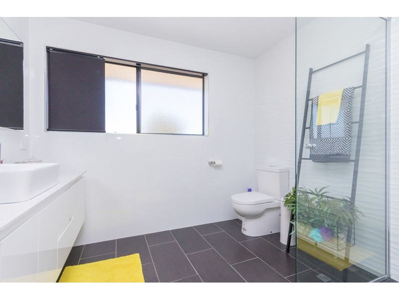 42 Voyagers Drive, Banksia Beach QLD 4507