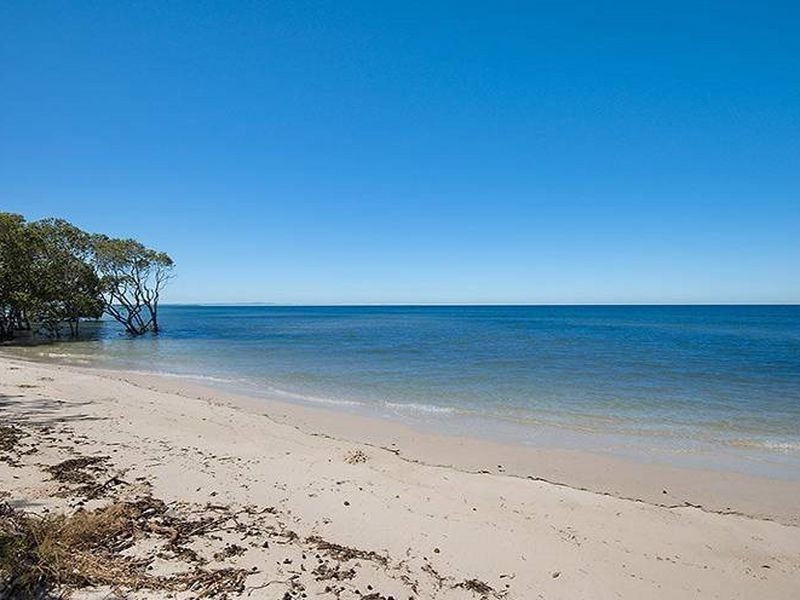 25 Christen Drive, Beachmere QLD 4510