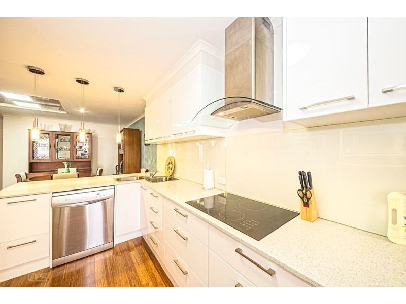25A/16 Spinnaker Drive, Sandstone Point QLD 4511