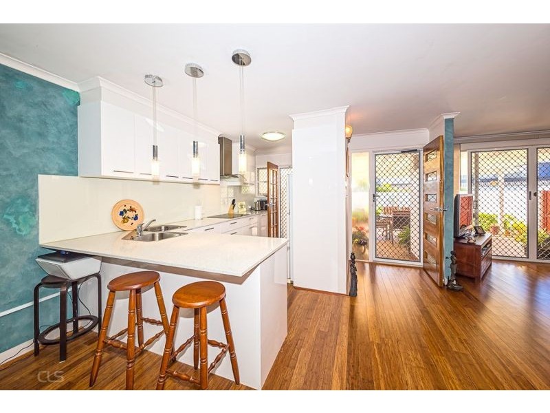 25A/16 Spinnaker Drive, Sandstone Point QLD 4511