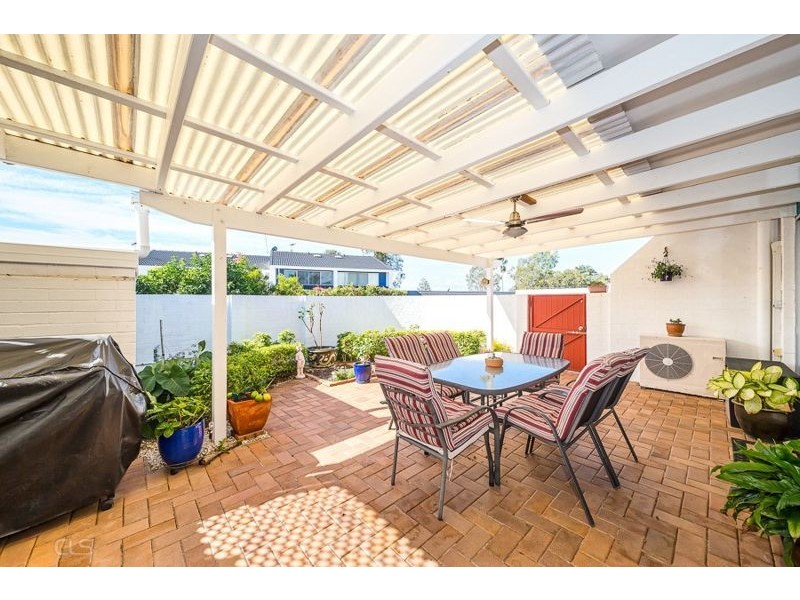 25A/16 Spinnaker Drive, Sandstone Point QLD 4511