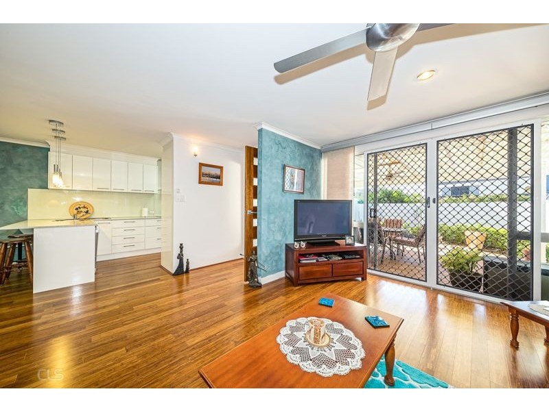 25A/16 Spinnaker Drive, Sandstone Point QLD 4511
