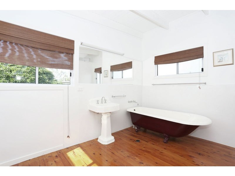 5 Miramar Street, Bongaree QLD 4507
