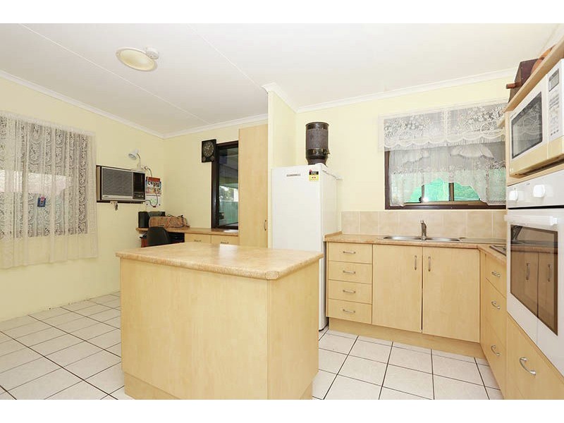 66 Ranald Avenue, Ningi QLD 4511