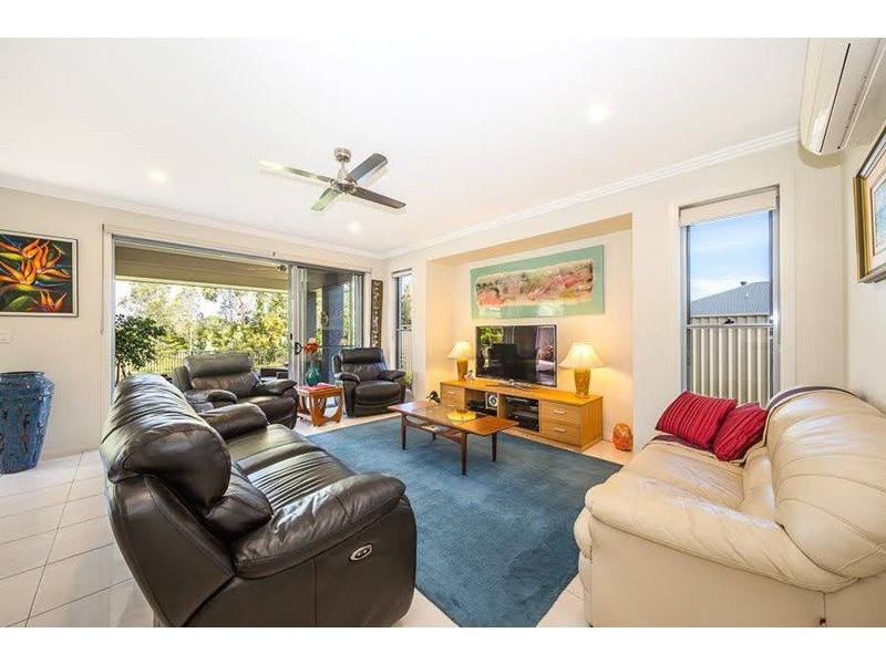15 Vanillalily Close, Banksia Beach QLD 4507