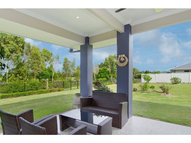 15 Vanillalily Close, Banksia Beach QLD 4507