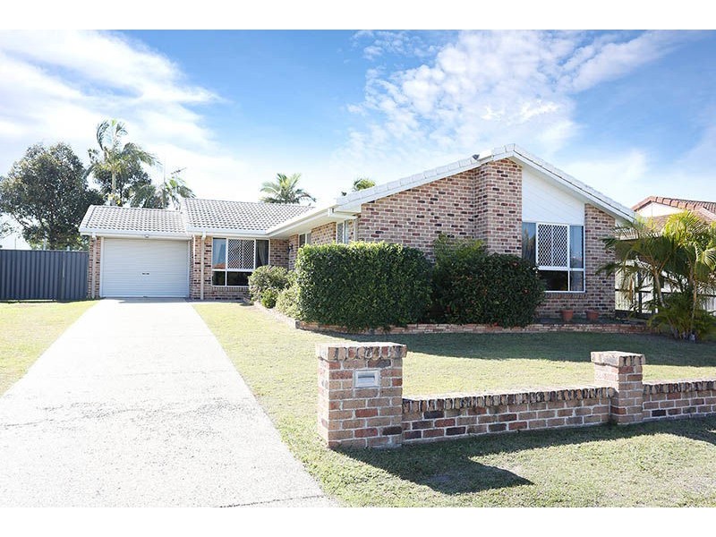 74 Phoenix Avenue, Bongaree QLD 4507
