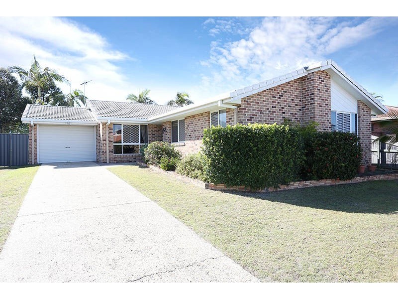 74 Phoenix Avenue, Bongaree QLD 4507