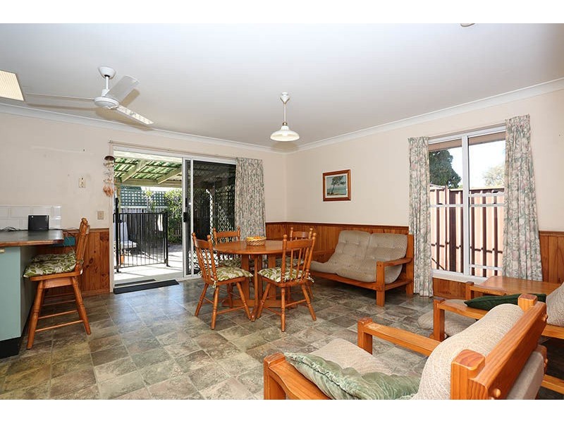 74 Phoenix Avenue, Bongaree QLD 4507