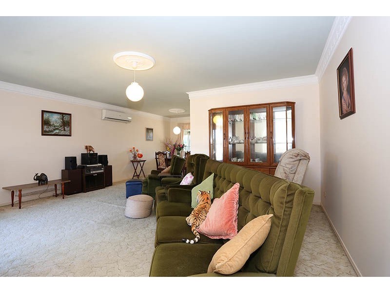 74 Phoenix Avenue, Bongaree QLD 4507