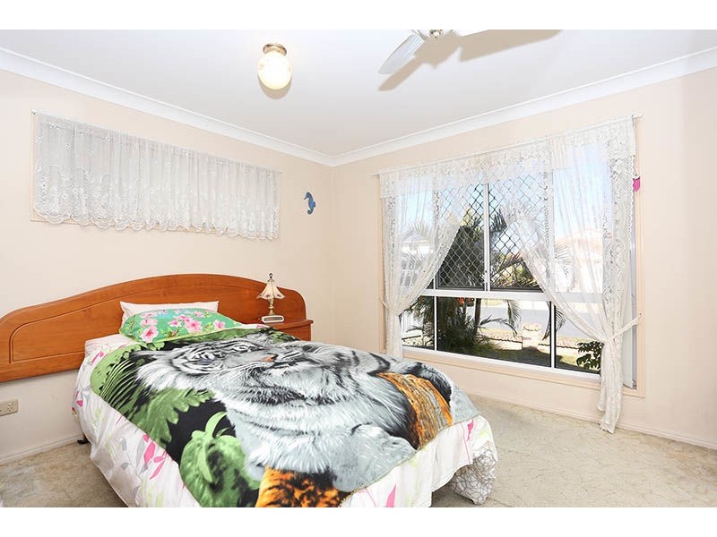 74 Phoenix Avenue, Bongaree QLD 4507