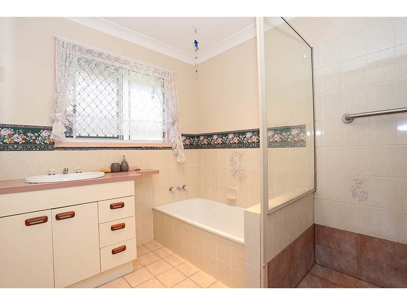 74 Phoenix Avenue, Bongaree QLD 4507