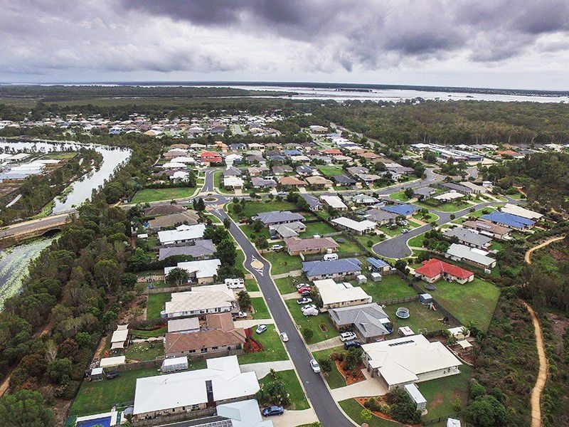 81 Sandstone Boulevard, Ningi QLD 4511