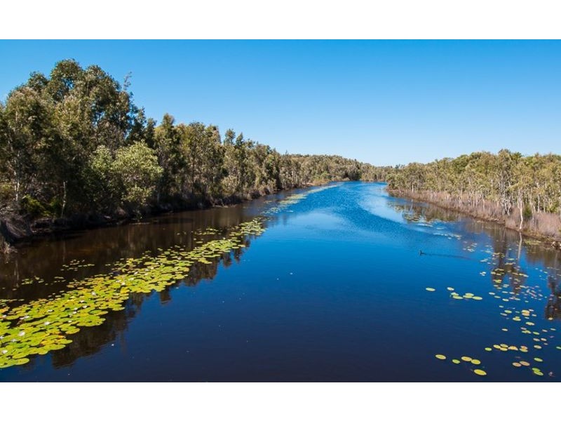 81 Sandstone Boulevard, Ningi QLD 4511
